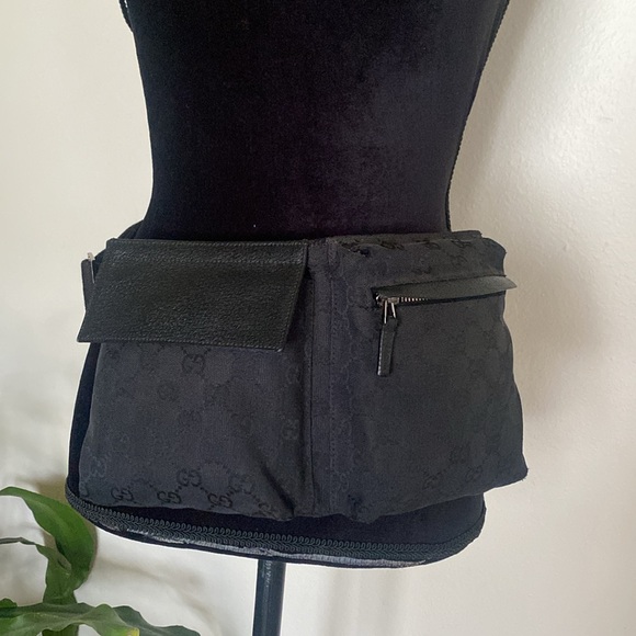 Gucci Supreme Belt Bag - Picture 5 of 13
